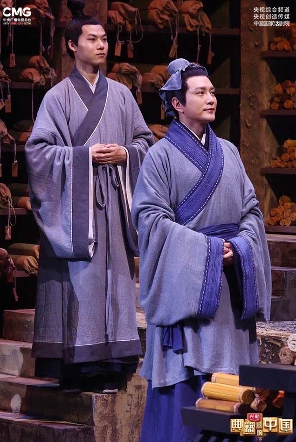 王仁君沉浸演绎《典籍里的中国》 引经据典传承民族文化(图2) 王仁君沉浸演绎《典籍里的中国》 引经据典传承民族文化(图2)